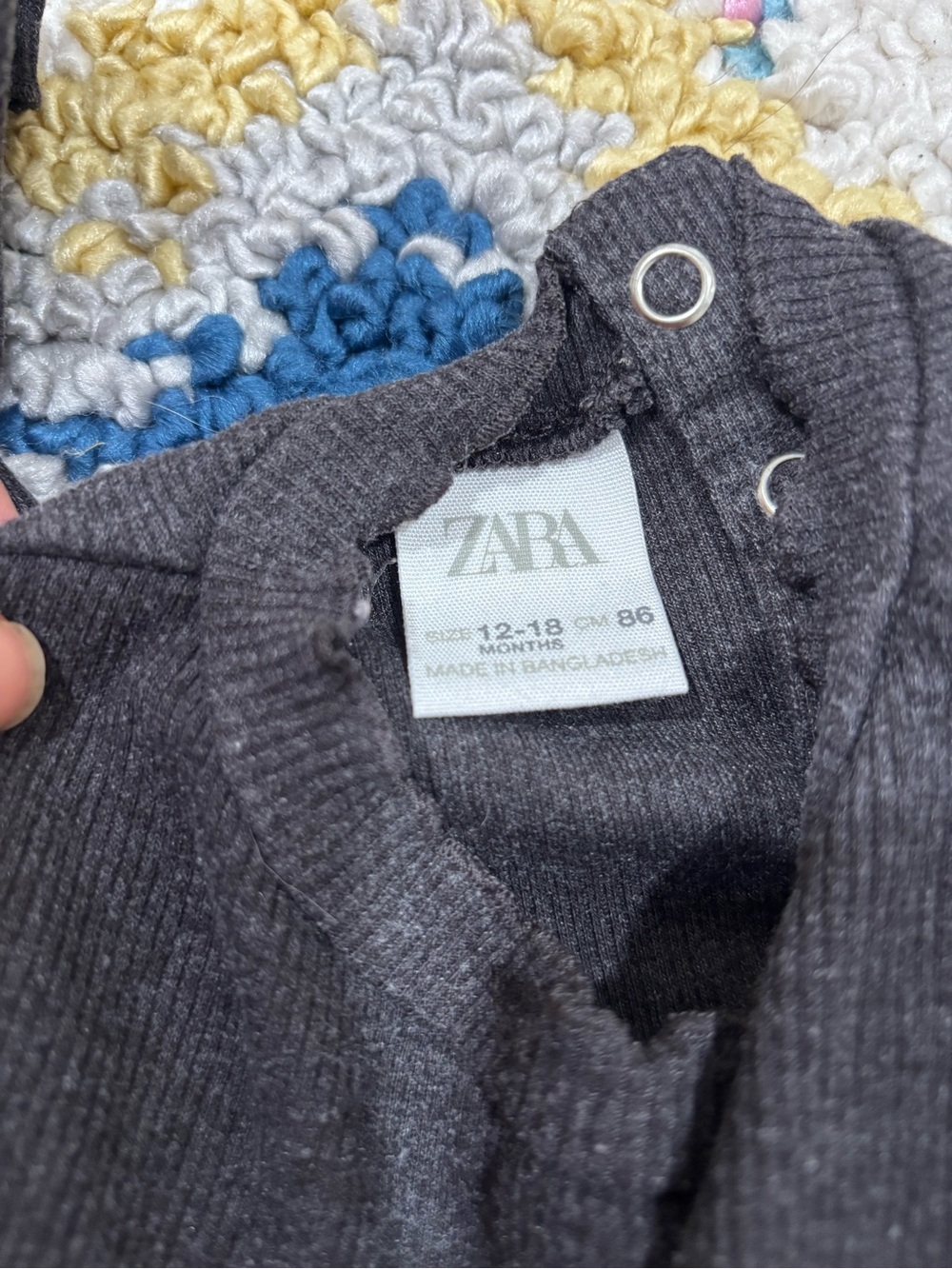 Zara Shirt - Picture 2 of 2